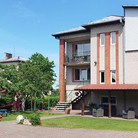 Spacious & Cozy Apartment With Forest View Zapyskis Exteriér fotografie